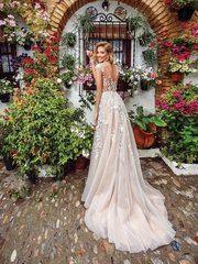 Свадебное платье Лэтфи. Силуэт А-силуэт. Цвет Айвори / Капучино. Вид 2