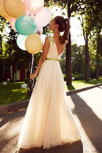 Свадебное платье Фейта. Силуэт А-силуэт. Цвет Айвори / Капучино, оттенки Зеленого, Голубой / Синий. Вид 2