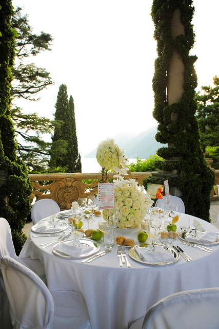 Классика в Ресторан / Банкетный зал от Студия цветов Slava Rosca 3