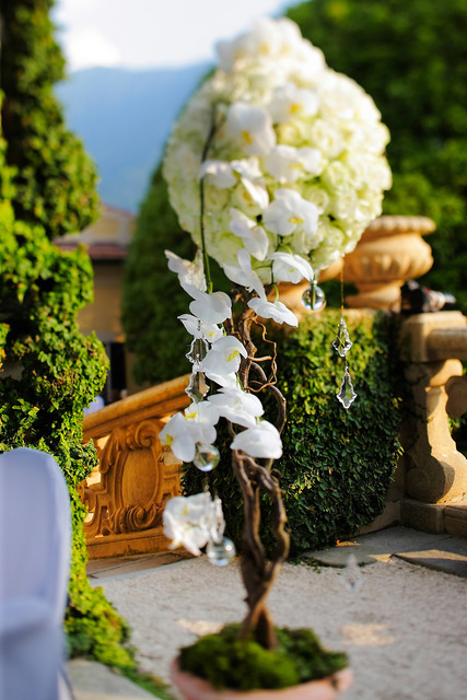 Классика в Ресторан / Банкетный зал от Студия цветов Slava Rosca 10