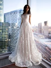 Свадебное платье Элия. Силуэт А-силуэт. Цвет Айвори / Капучино, оттенки Розового. Вид 1