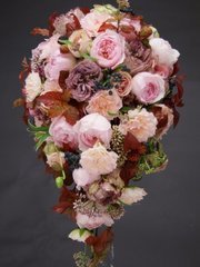 Каскадный name от Студия цветов Slava Rosca 1