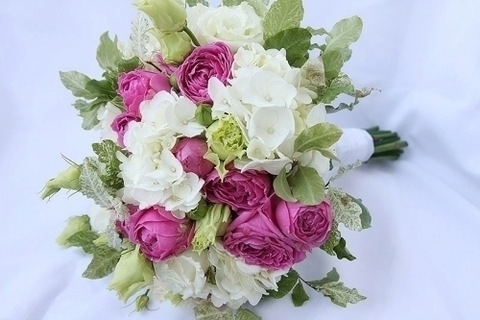 Классический круглый name от Студия декора и флористики Charm ELLE 2