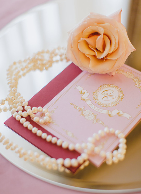 Прямоугольные / Квадратные Оформление свадебных приглашений в розовых оттенках от Студия праздничного декора WHITECAMELIA 2