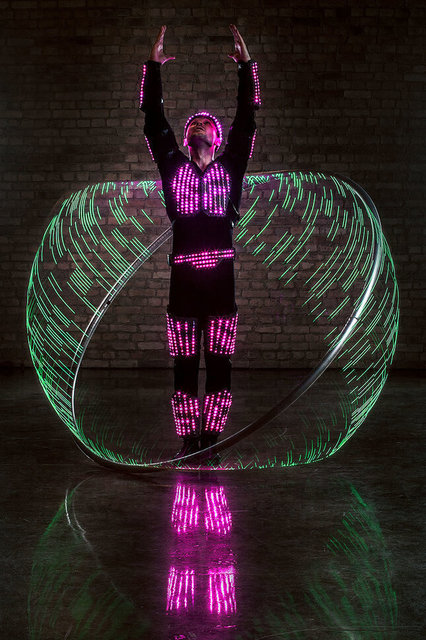 Эволюция на свадьбу от Свето-цирковое ART SHOW 2