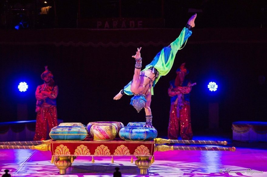 Эквилибр на свадьбу от Свето-цирковое ART SHOW 2