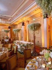 Президиум / Стол молодоженов, Выездная регистрация, Столы и стулья гостей / Банкет в Эко от Студия декора и флористики Anna Rose 2