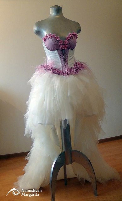 Свадебное платье Цветочная поляна. Силуэт Пышное. Цвет Белый / Молочный, Лавандовый / Фиолетовый. Вид 2