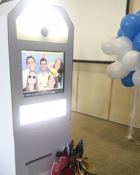 Фотостойка в аренду на свадьбу от Фотобудка Photobox 3