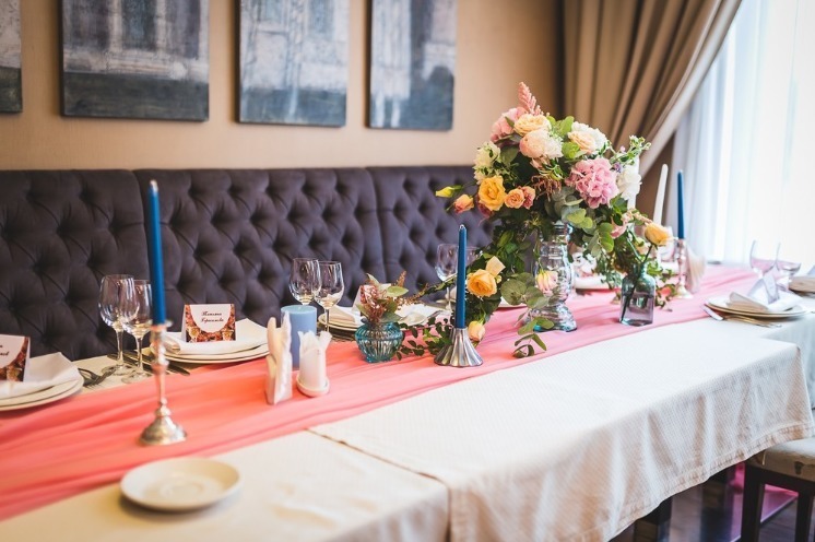 Классика, Шебби шик в Ресторан / Банкетный зал от Студия декора и флористики Perlamutr studio 11