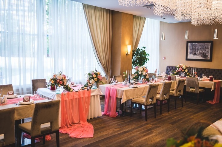 Классика, Шебби шик в Ресторан / Банкетный зал от Студия декора и флористики Perlamutr studio 15