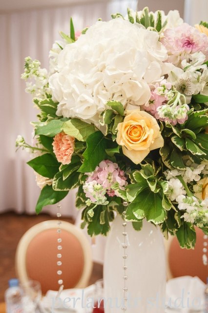 Классика, Шебби шик в Ресторан / Банкетный зал от Студия декора и флористики Perlamutr studio 14