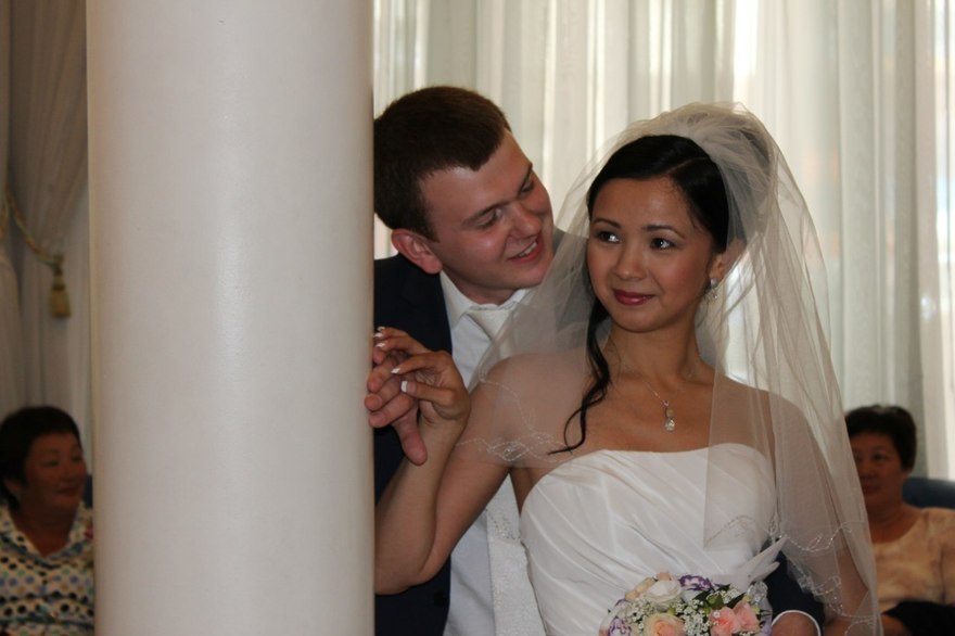 Высокие / Собранные, С аксессуарами / Цветами / Фатой от Свадебный стилист Ольга Силаева 2