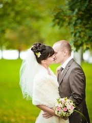 Высокие / Собранные, С аксессуарами / Цветами / Фатой от Свадебный стилист Ольга Силаева 2