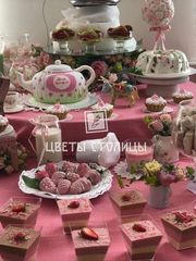 Сладкий / Фуршетный стол в Классика от Студия декора и флористики Цветы Столицы 1