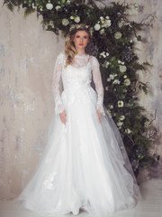 Свадебное платье Лучиана. Силуэт А-силуэт. Цвет Белый / Молочный. Вид 1