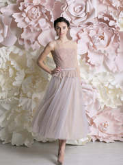 Свадебное платье Эстель миди. Силуэт А-силуэт. Цвет оттенки Розового, Лавандовый / Фиолетовый. Вид 1