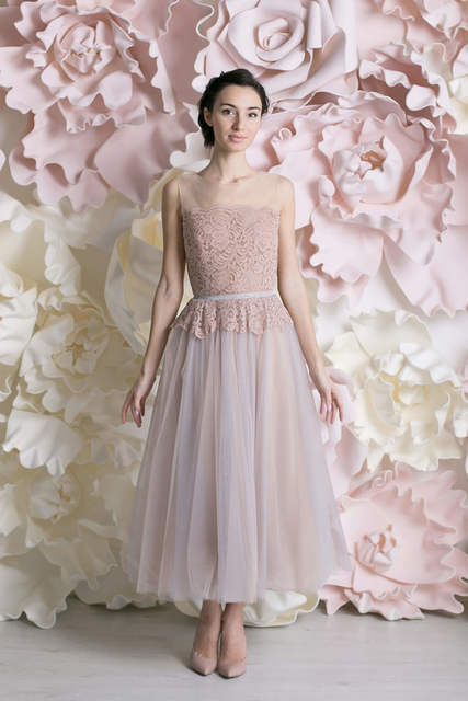 Свадебное платье Эстель миди. Силуэт А-силуэт. Цвет Лавандовый / Фиолетовый, оттенки Розового. Вид 2