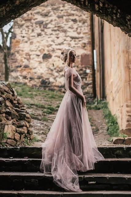 Свадебное платье Топаз. Силуэт А-силуэт. Цвет Лавандовый / Фиолетовый, оттенки Розового. Вид 2