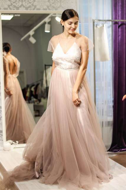 Свадебное платье Топаз. Силуэт А-силуэт. Цвет Лавандовый / Фиолетовый, оттенки Розового. Вид 6