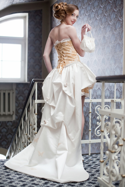 Свадебное платье 083. Силуэт А-силуэт. Цвет Белый / Молочный, Золото. Вид 2