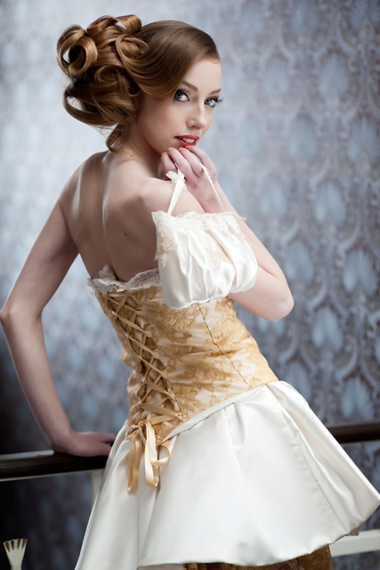 Свадебное платье 083. Силуэт А-силуэт. Цвет Белый / Молочный, Золото. Вид 6