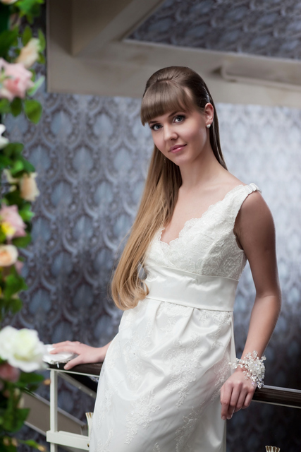 Свадебное платье 099. Силуэт Прямое. Цвет Белый / Молочный. Вид 3