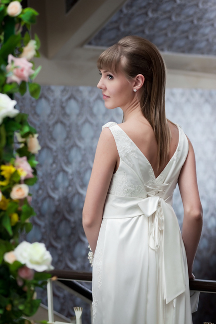 Свадебное платье 099. Силуэт Прямое. Цвет Белый / Молочный. Вид 4