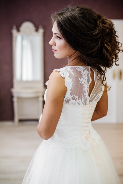 Свадебное платье Перла. Силуэт Прямое. Цвет Белый / Молочный. Вид 4