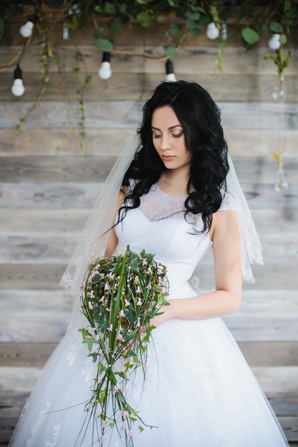 Свадебное платье U-1030315. Силуэт А-силуэт. Цвет Белый / Молочный. Вид 3