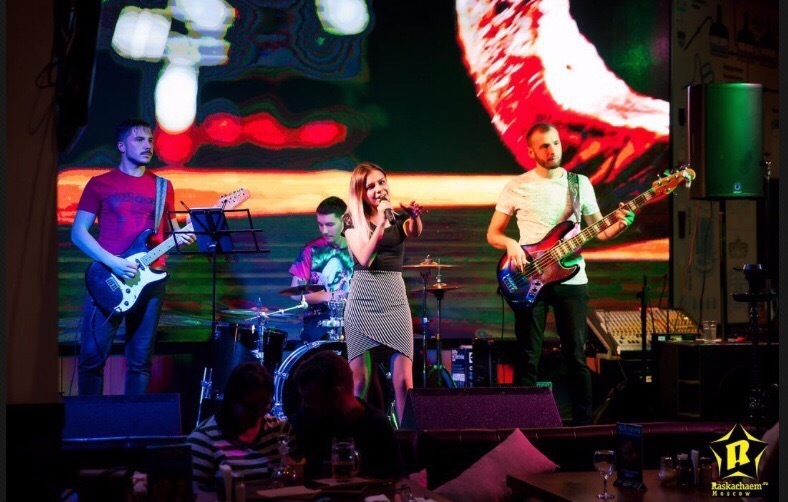 Кавер-группа Love is...Band на свадьбу 13