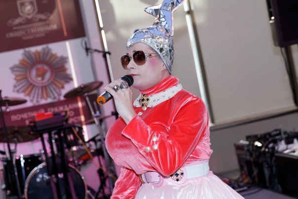 Фото: Пародийное шоу АллоеВера на свадьбу от Пародийное шоу АллоеВера 6