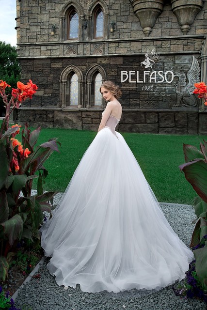 Свадебное платье Лирин. Силуэт Пышное. Цвет Белый / Молочный, оттенки Розового. Вид 2