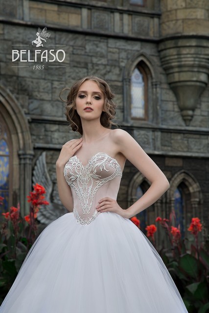 Свадебное платье Лирин. Силуэт Пышное. Цвет Белый / Молочный, оттенки Розового. Вид 3