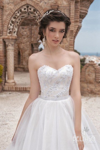 Свадебное платье Мэри. Силуэт Пышное. Цвет Белый / Молочный. Вид 3