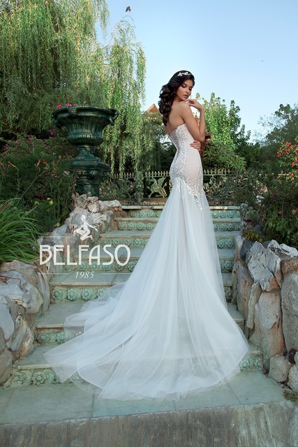 Свадебное платье Мэй. Силуэт Рыбка. Цвет Айвори / Капучино, Белый / Молочный. Вид 2