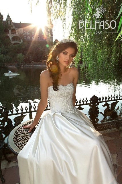 Свадебное платье Лия атлас. Силуэт Пышное. Цвет Белый / Молочный. Вид 3