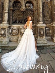 Свадебное платье 18002. Силуэт А-силуэт. Цвет Белый / Молочный. Вид 2