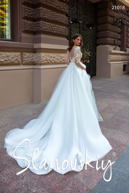 Свадебное платье 21018. Силуэт Пышное. Цвет Белый / Молочный. Вид 2