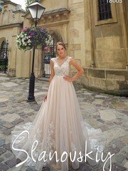 Свадебное платье 18003. Силуэт А-силуэт. Цвет Айвори / Капучино. Вид 1