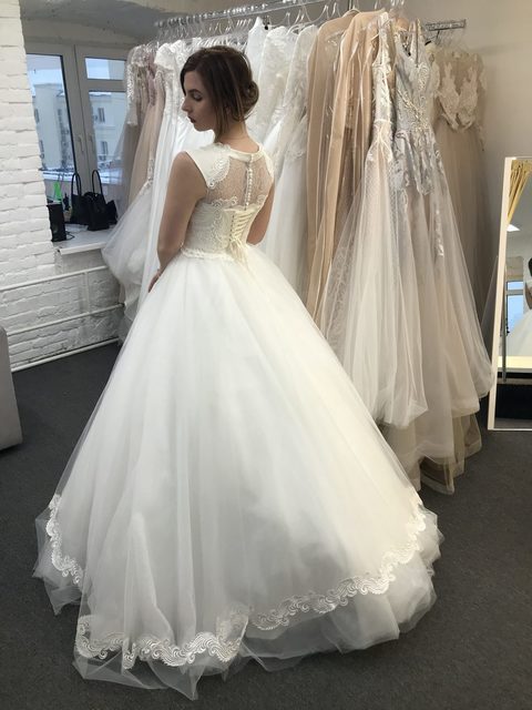 Свадебное платье Нинэль. Силуэт Пышное. Цвет Белый / Молочный. Вид 2