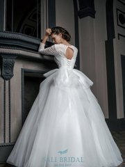 Свадебное платье 805. Силуэт Пышное. Цвет Белый / Молочный. Вид 2