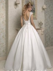 Свадебное платье 708. Силуэт Пышное. Цвет Белый / Молочный. Вид 2