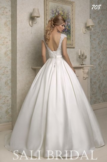 Свадебное платье 708. Силуэт Пышное. Цвет Белый / Молочный. Вид 2