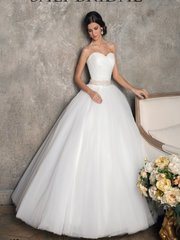 Свадебное платье 602. Силуэт Пышное. Цвет Белый / Молочный. Вид 1