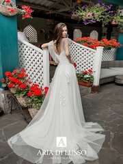 Свадебное платье Мальта. Силуэт А-силуэт. Цвет Белый / Молочный. Вид 2