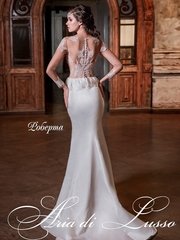 Свадебное платье Роберта. Силуэт Рыбка. Цвет Белый / Молочный, Айвори / Капучино. Вид 2