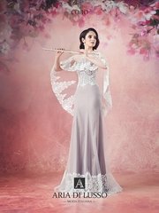 Свадебное платье Соло. Силуэт Прямое. Цвет Белый / Молочный, Лавандовый / Фиолетовый. Вид 1