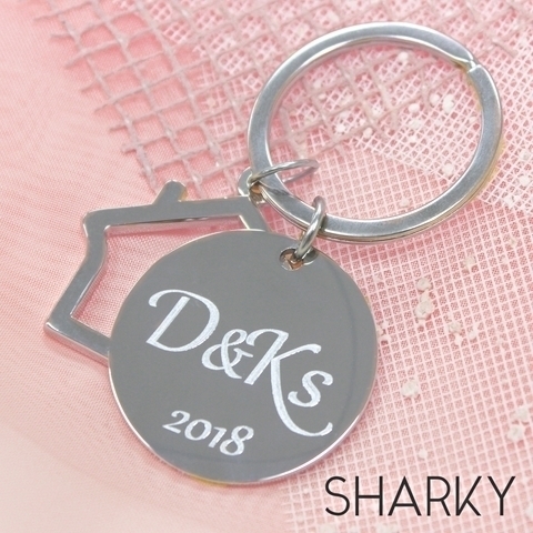 Брелок Домик с гравировкой от Студия арт-гравировки SHARKY 1