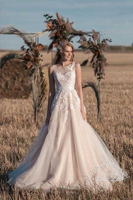 Свадебное платье Аньес. Силуэт А-силуэт. Цвет Айвори / Капучино. Вид 3